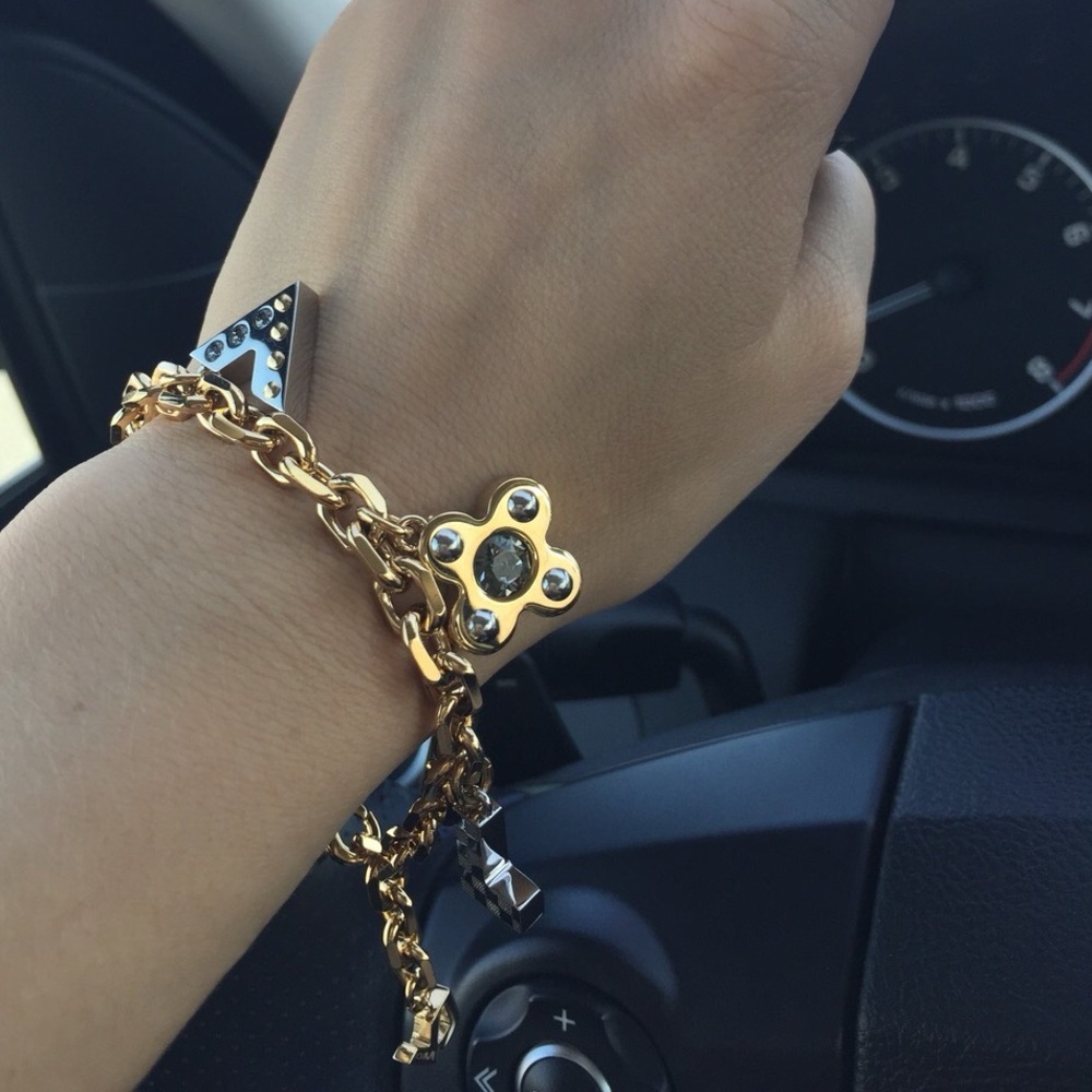 Louis Vuitton Love Letters bracelet Gold tones multicolour